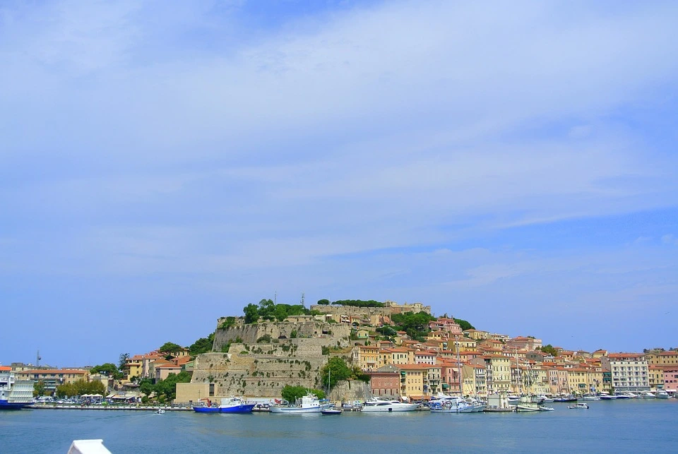 Traghetti per l'isola d'Elba: coa fare se avete un'auto a GPL